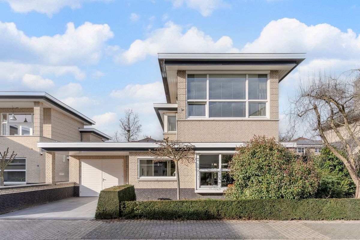 Nimrodel 22 Photo Blur 0