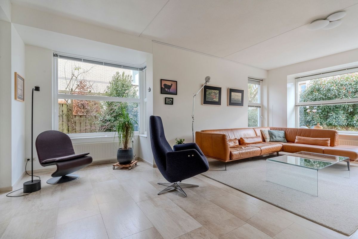 Nimrodel 22 Photo Blur 9