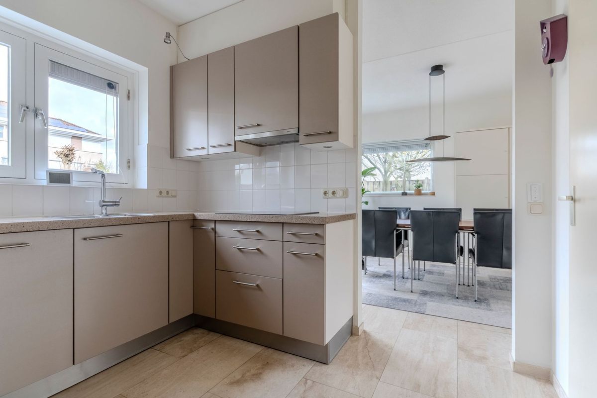 Nimrodel 22 Photo Blur 22