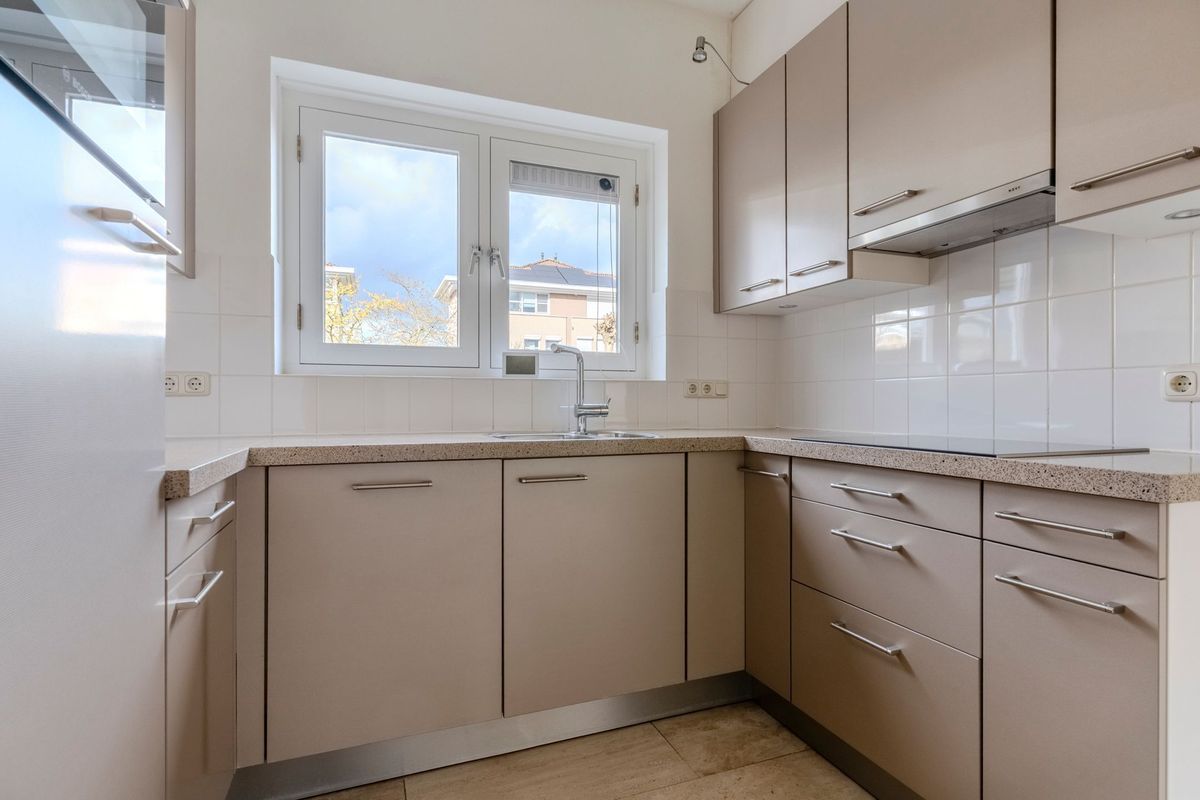 Nimrodel 22 Photo Blur 23