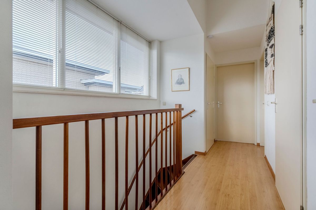 Nimrodel 22 Photo Blur 36