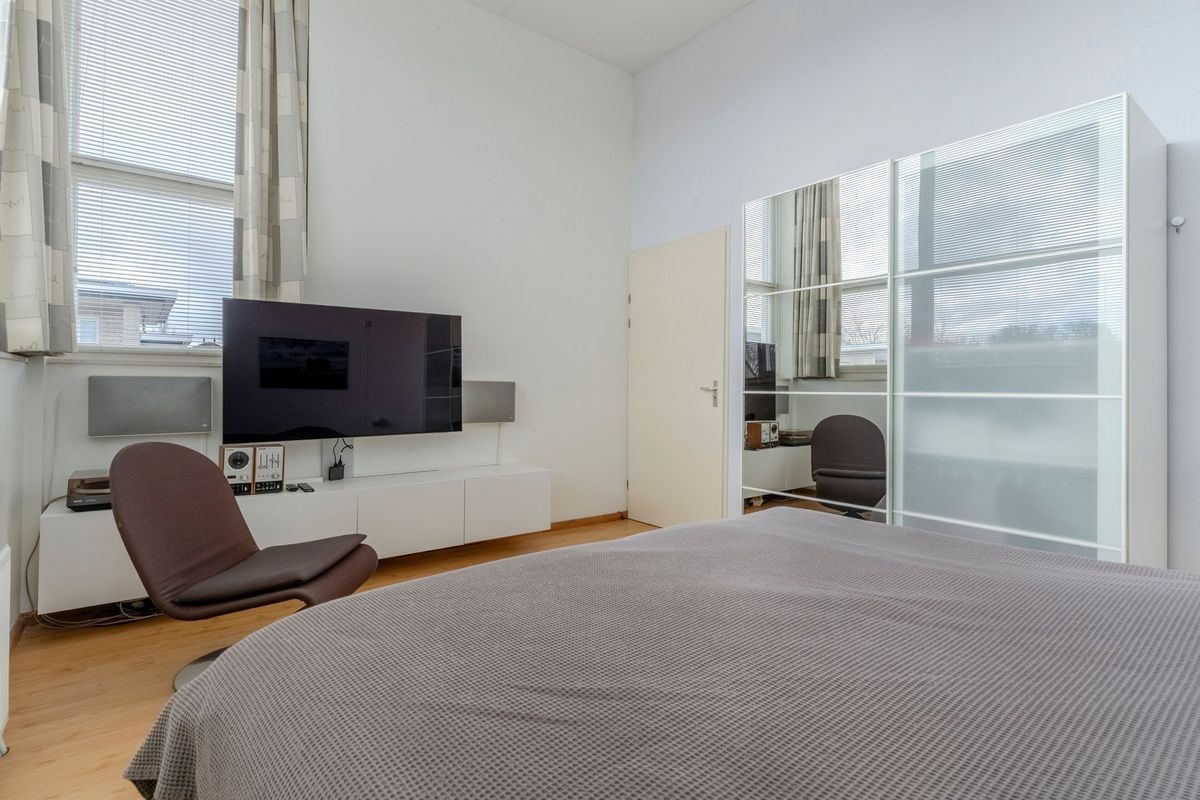 Nimrodel 22 Photo Blur 46