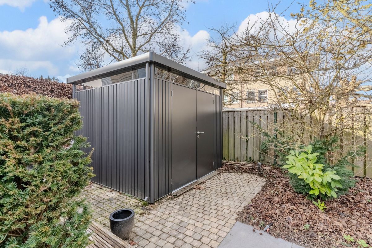 Nimrodel 22 Photo Blur 52