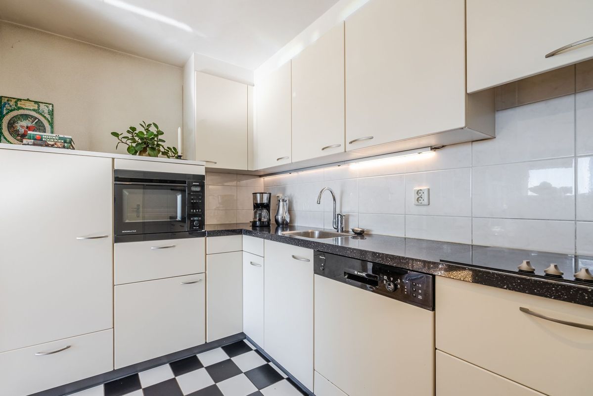 Tuinstraat 9 - K Photo Blur 23