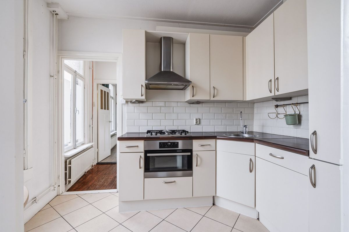 Balfortstraat 1 - A Photo Blur 10