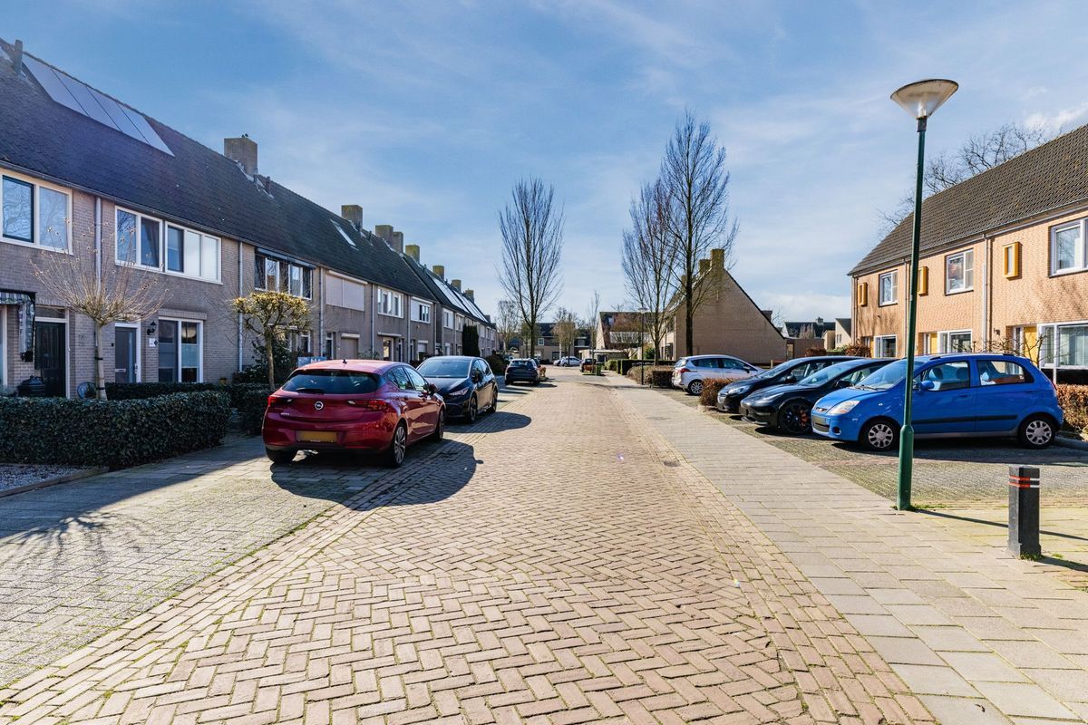 Pastoor van de Boschstraat 1 Photo Blur 37