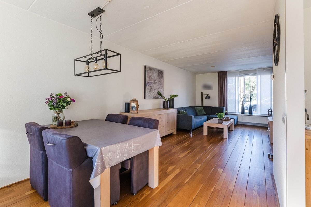 Pastoor van de Boschstraat 1 Photo Blur 8