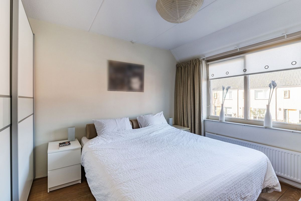 Pastoor van de Boschstraat 1 Photo Blur 17