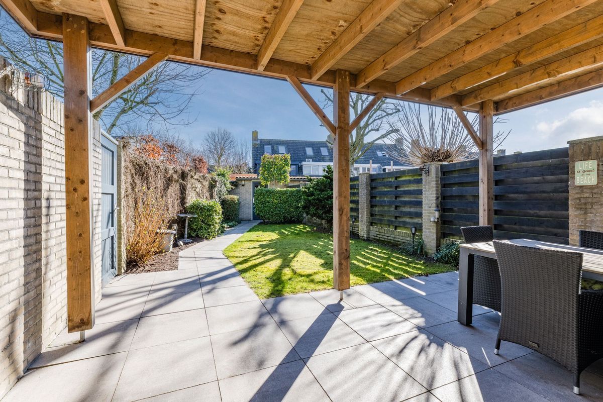 Pastoor van de Boschstraat 1 Photo Blur 12