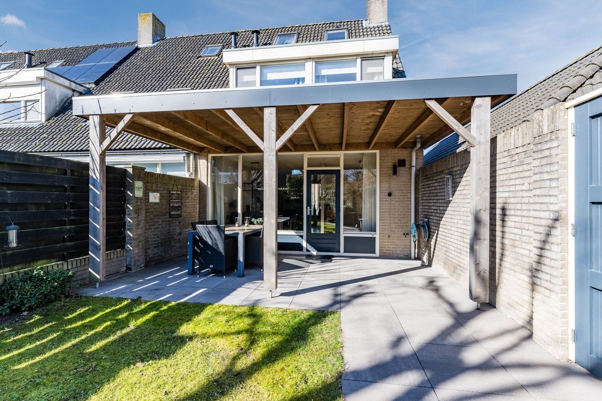 Pastoor van de Boschstraat 1 Photo Blur 14