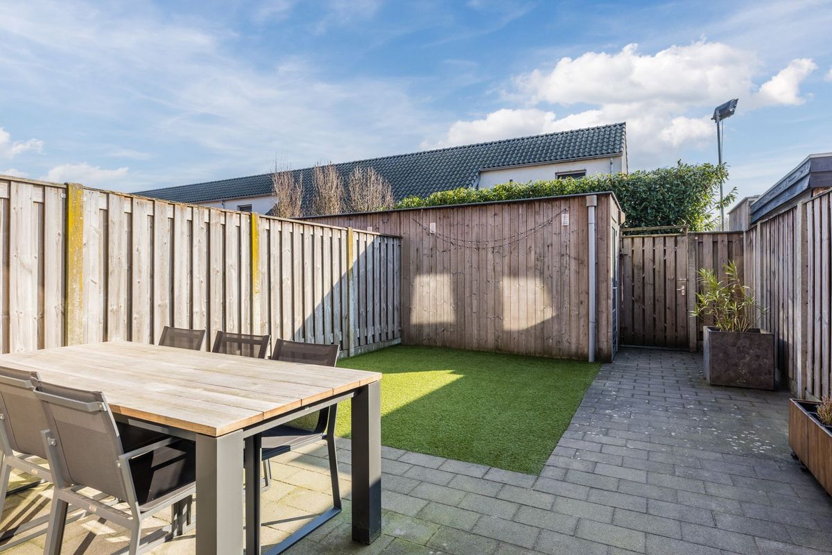 Aakpark 9 Photo Blur 16