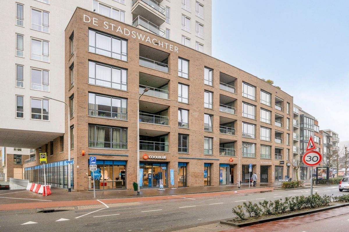 Piusplein 28 - 25 Photo Blur 35