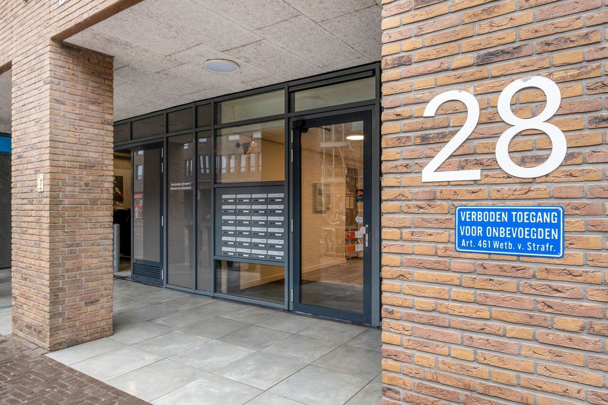 Piusplein 28 - 25 Photo Blur 32