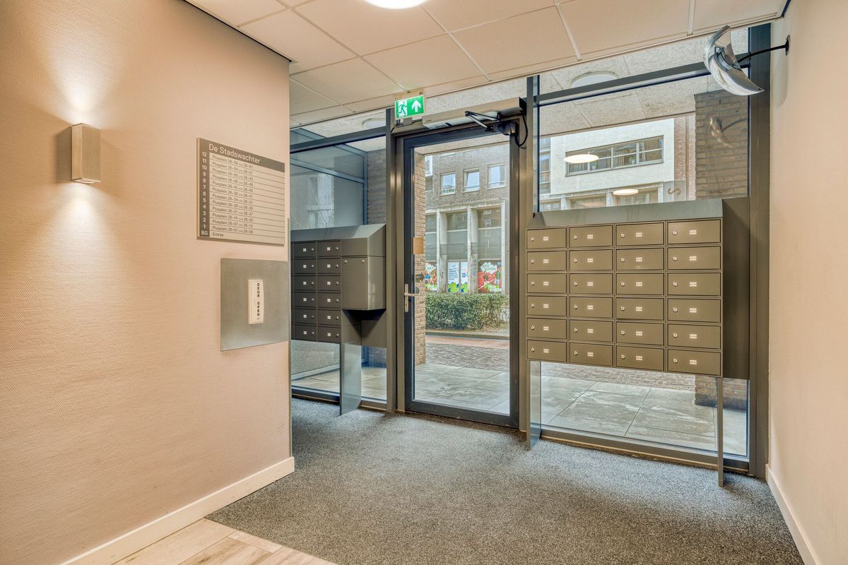 Piusplein 28 - 25 Photo Blur 34