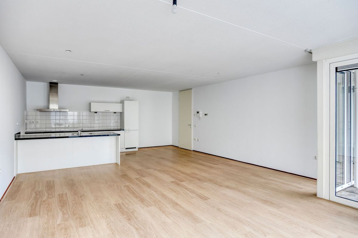 Piusplein 28 - 25 Photo Blur 2