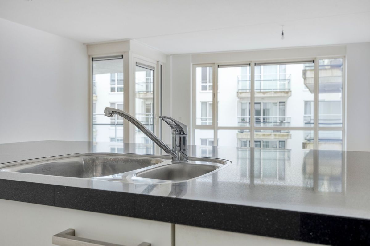 Piusplein 28 - 25 Photo Blur 7