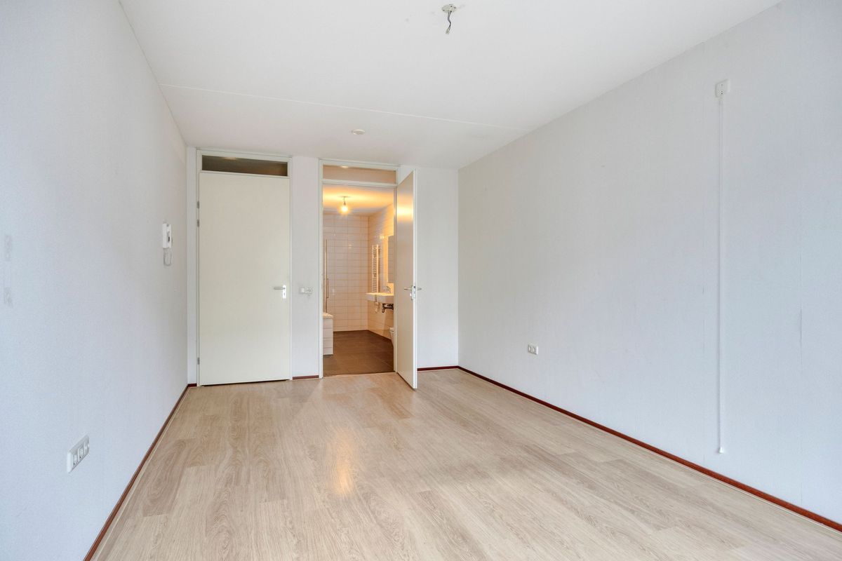 Piusplein 28 - 25 Photo Blur 17