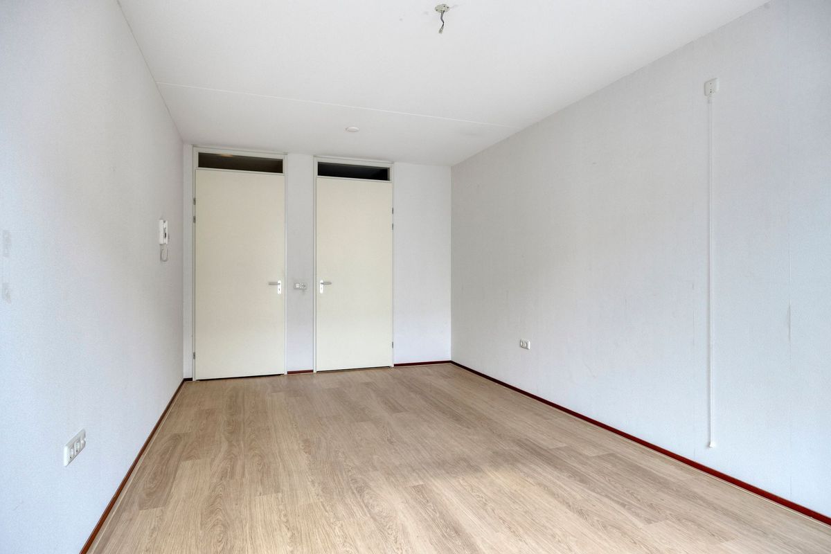 Piusplein 28 - 25 Photo Blur 16