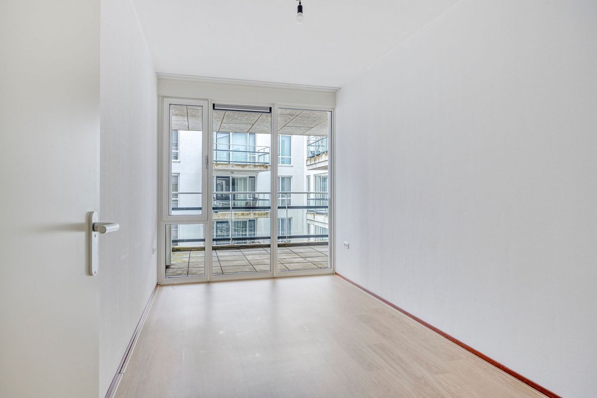 Piusplein 28 - 25 Photo Blur 18