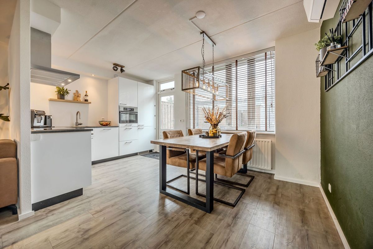 Bongelakker 55 - A Photo Blur 12