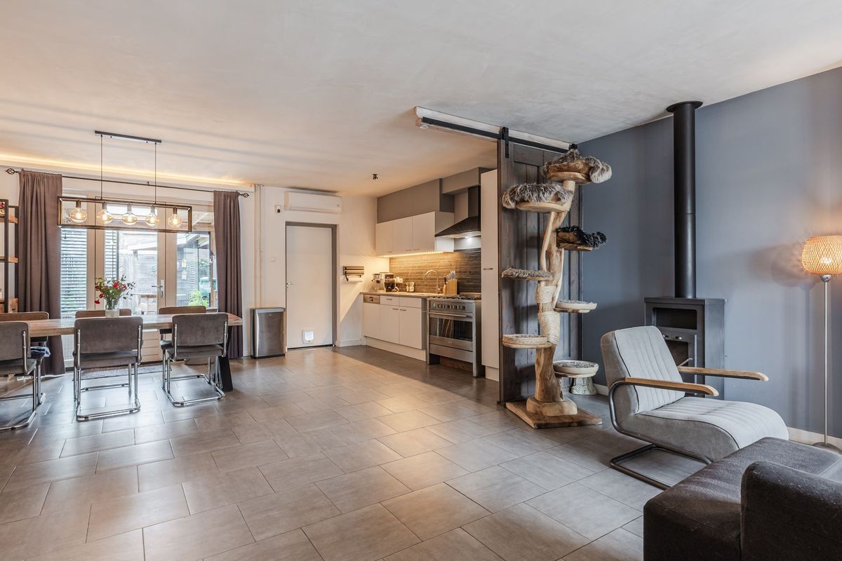 Paganinistraat 14 Photo Blur 1