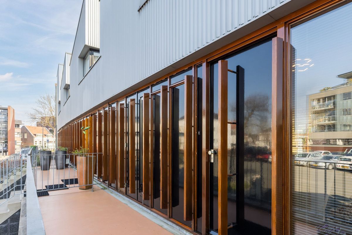 Mr. J.H. de Pontplein 27 Photo Blur 34