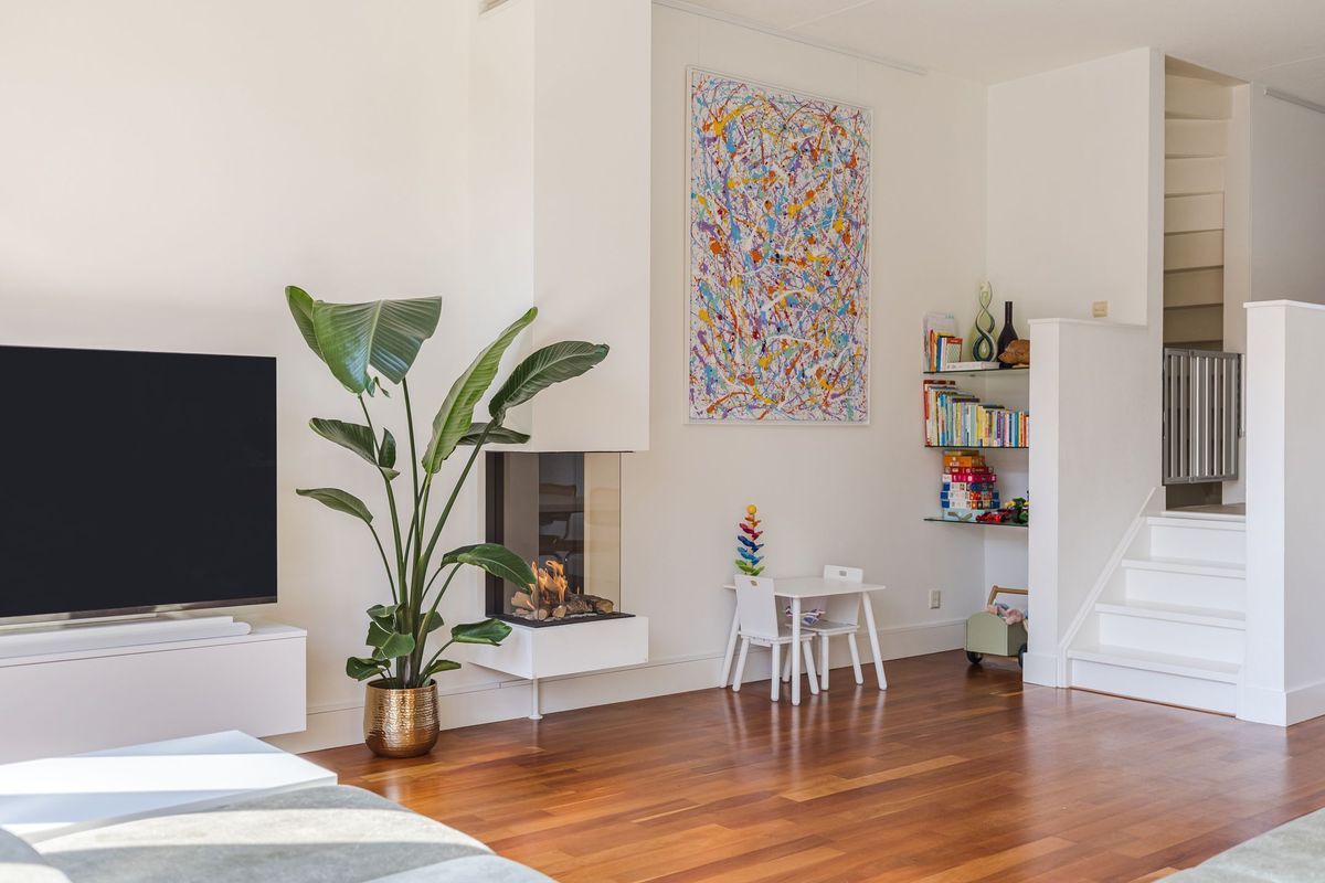 Mr. J.H. de Pontplein 27 Photo Blur 6