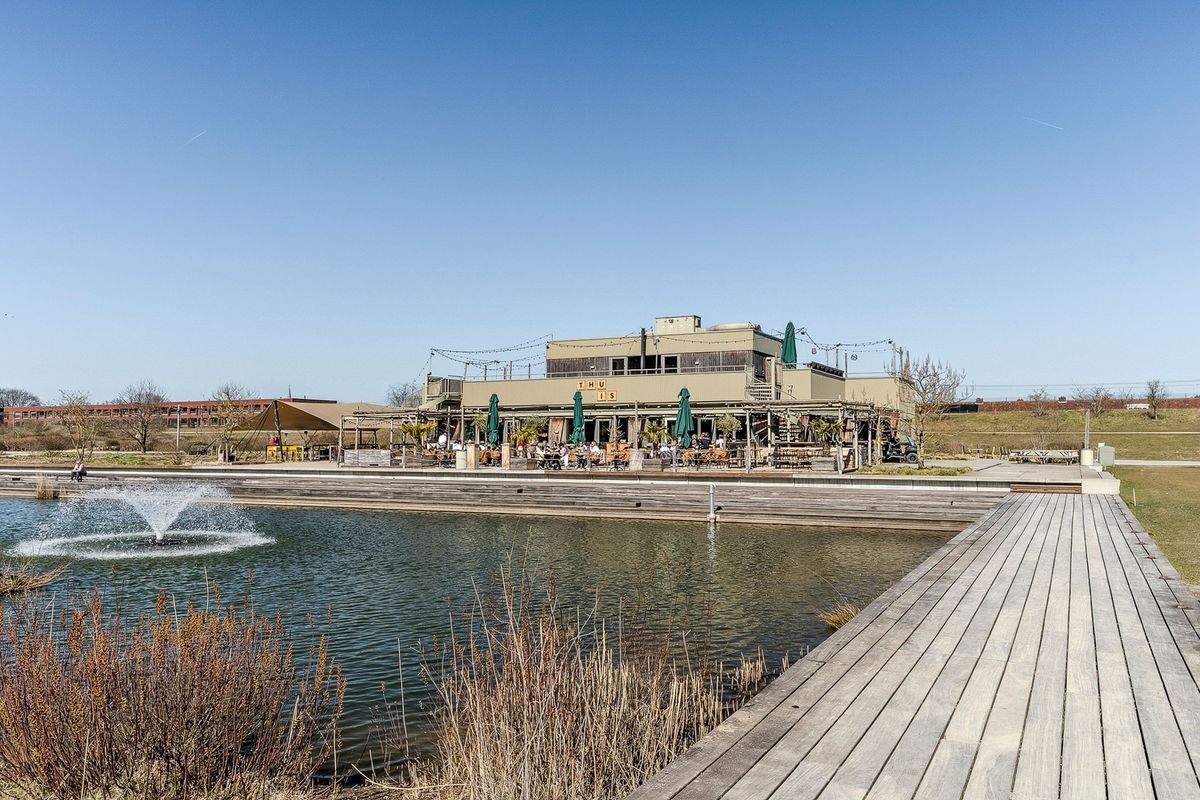 Mr. J.H. de Pontplein 27 Photo Blur 42