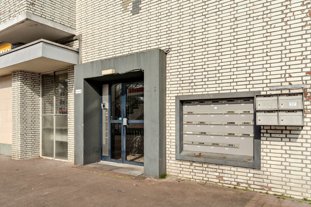 Tobias Asserlaan 121 Photo Blur 24