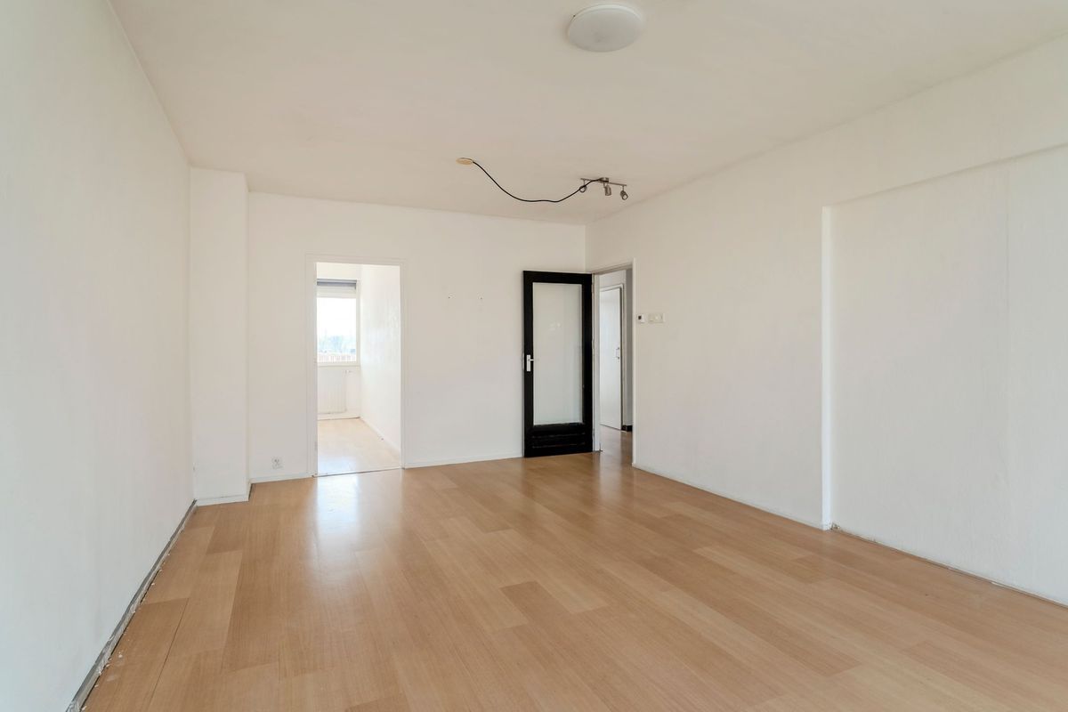 Tobias Asserlaan 121 Photo Blur 3