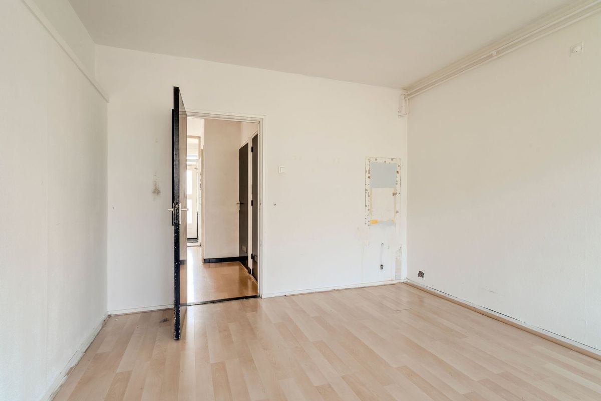 Tobias Asserlaan 121 Photo Blur 14