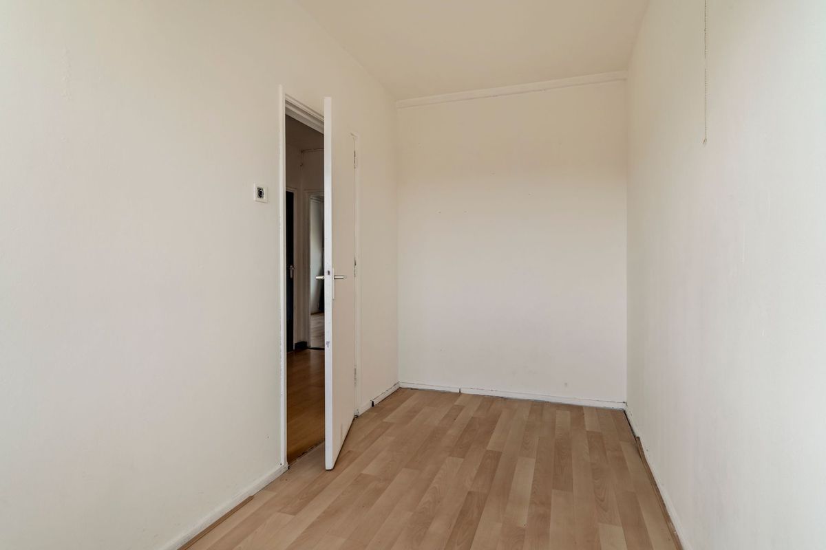 Tobias Asserlaan 121 Photo Blur 18