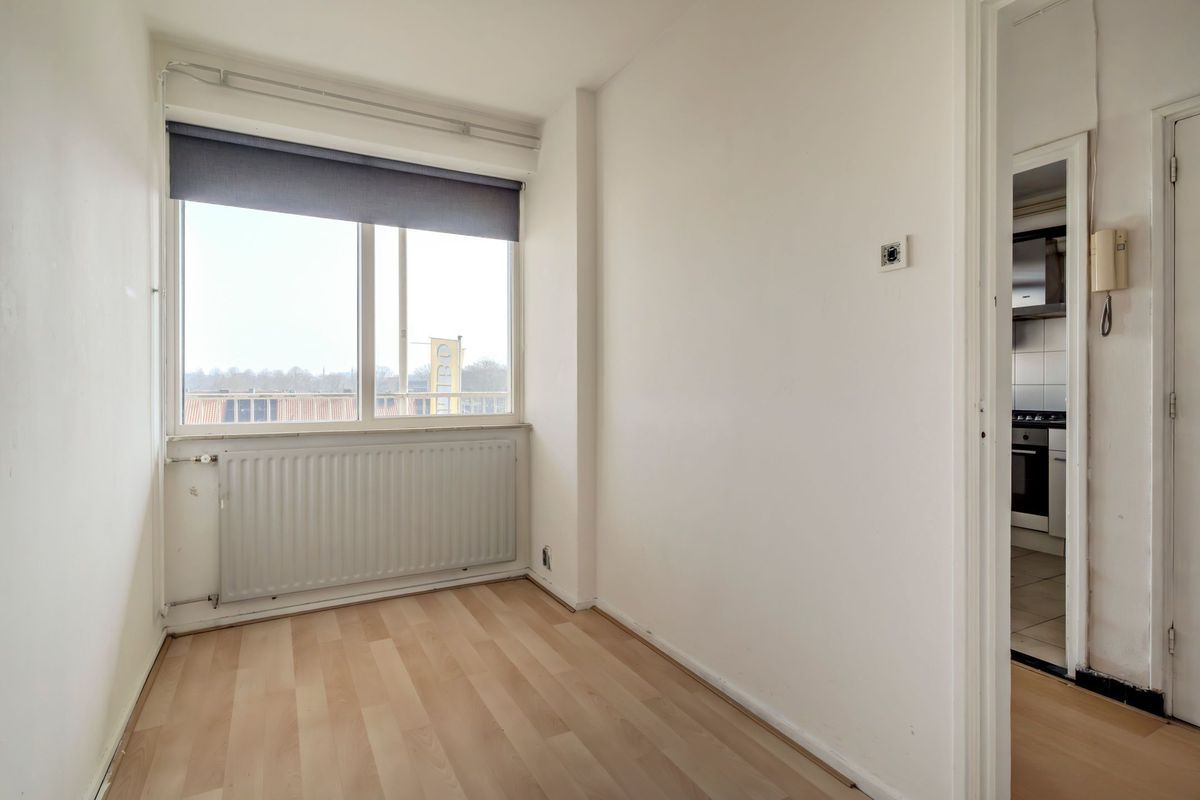 Tobias Asserlaan 121 Photo Blur 17