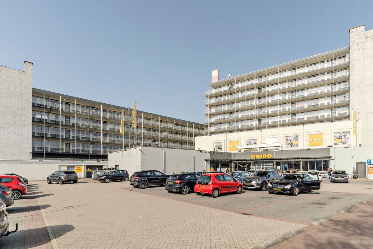 Tobias Asserlaan 121 Photo Blur 26