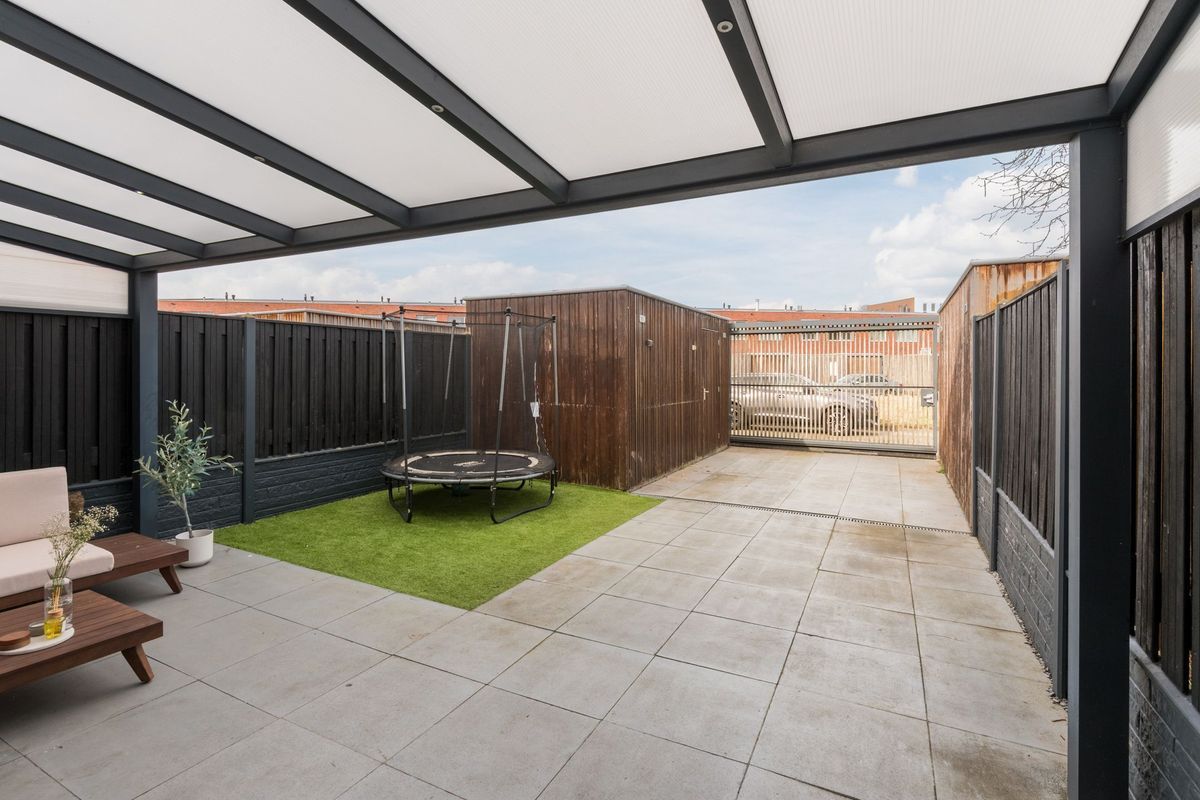 Veestraat 139 - a Photo Blur 36