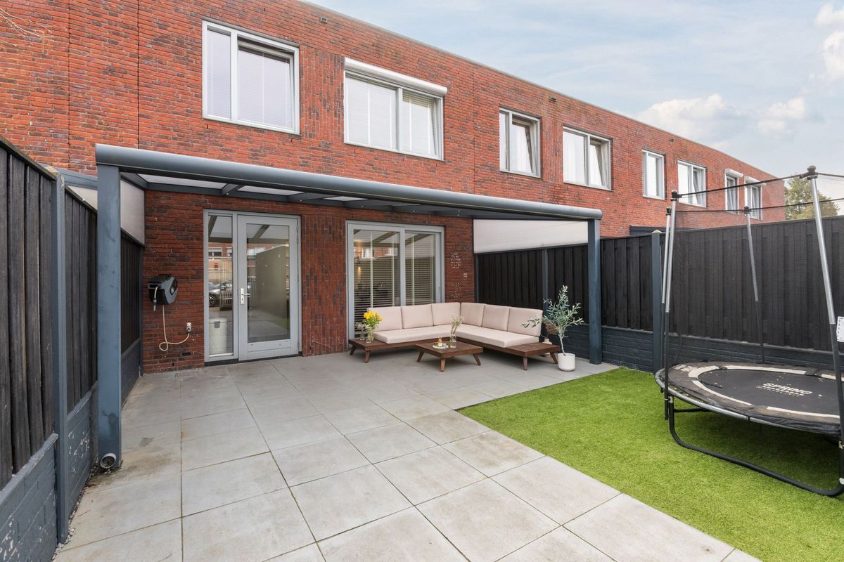 Veestraat 139 - a Photo Blur 38