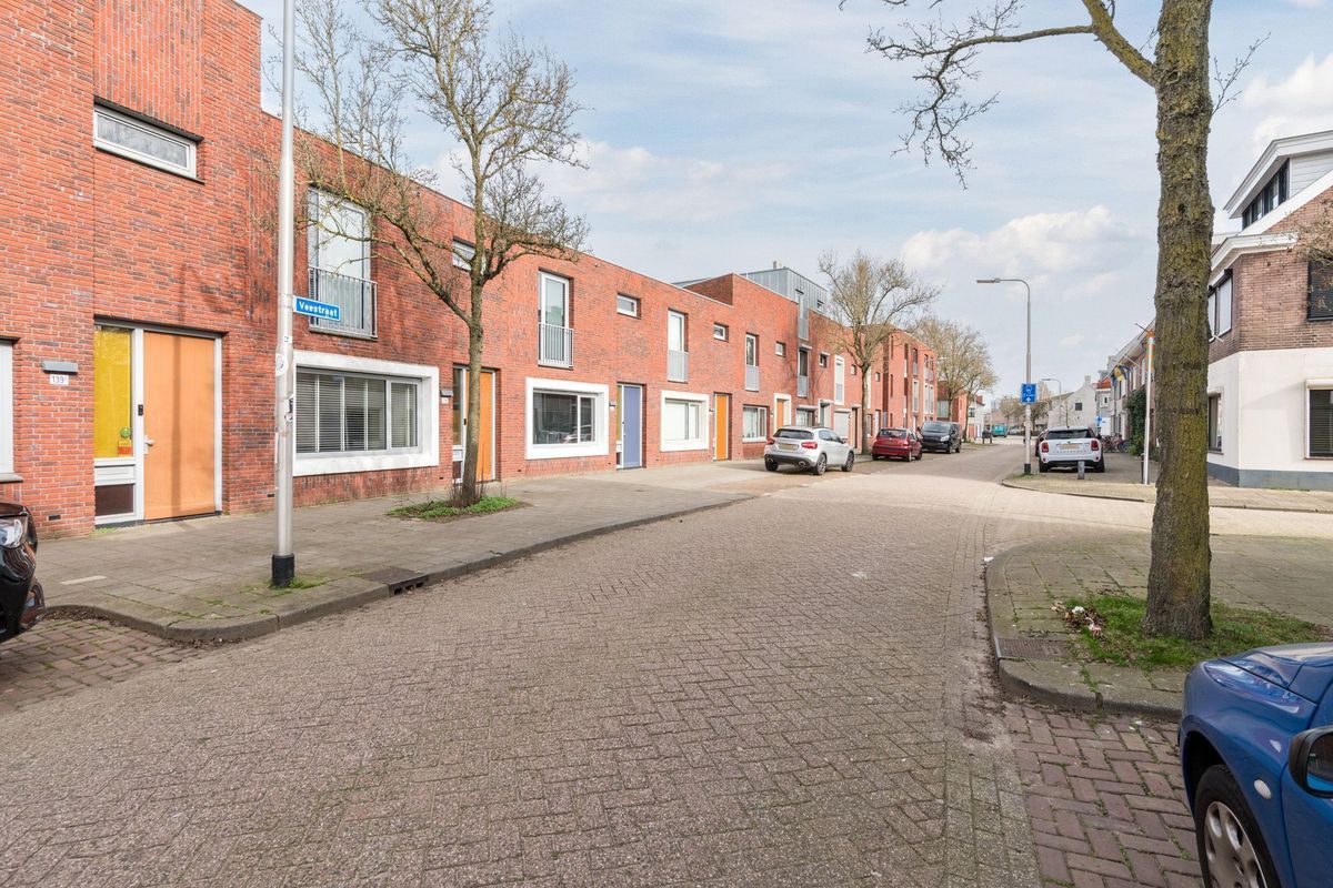 Veestraat 139 - a Photo Blur 43