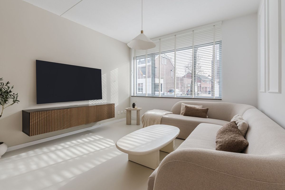 Veestraat 139 - a Photo Blur 1