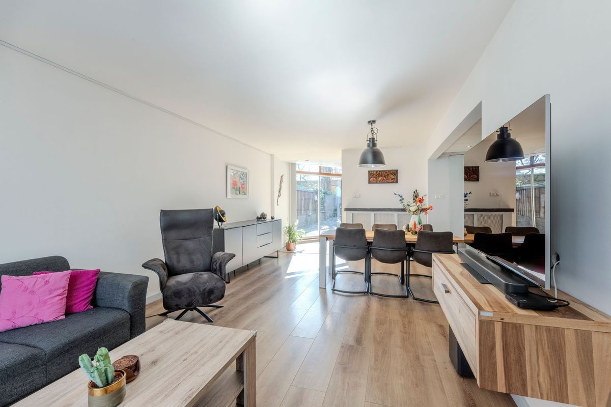 Lange Nieuwstraat 52 Photo Blur 3