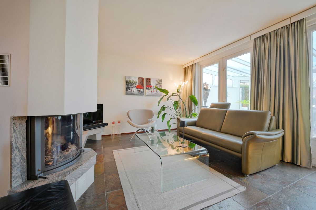 Hoevelakenstraat 24 Photo Blur 3