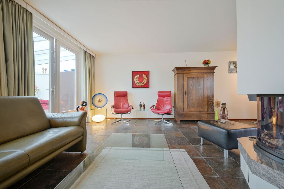 Hoevelakenstraat 24 Photo Blur 2