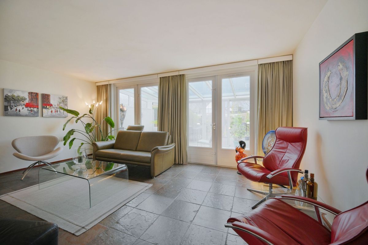 Hoevelakenstraat 24 Photo Blur 4