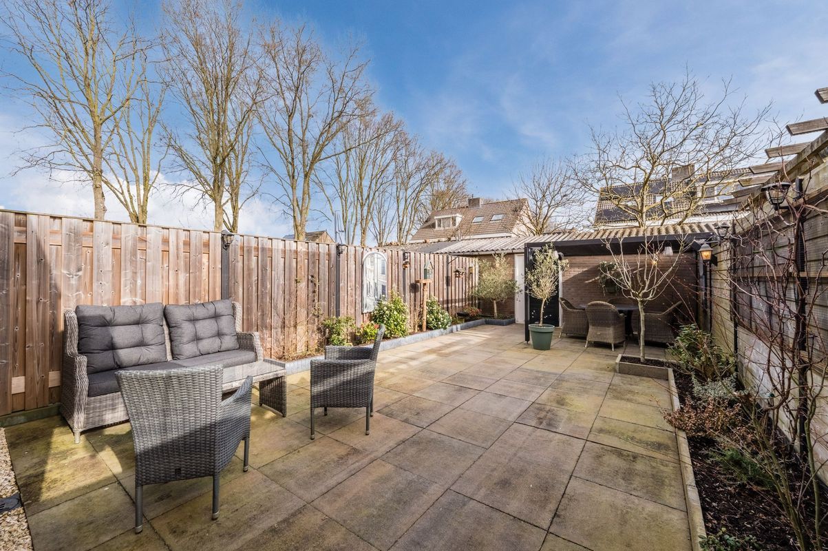 Aragorn 67 Photo Blur 37