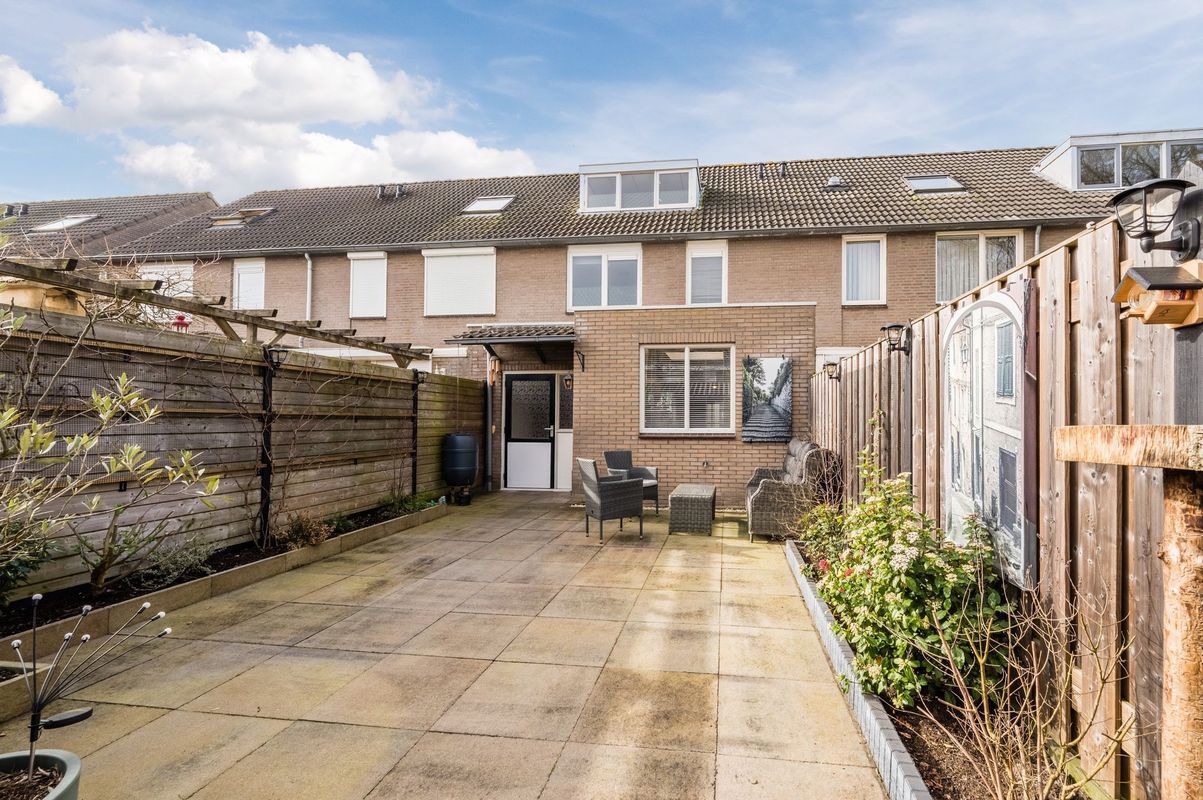 Aragorn 67 Photo Blur 40