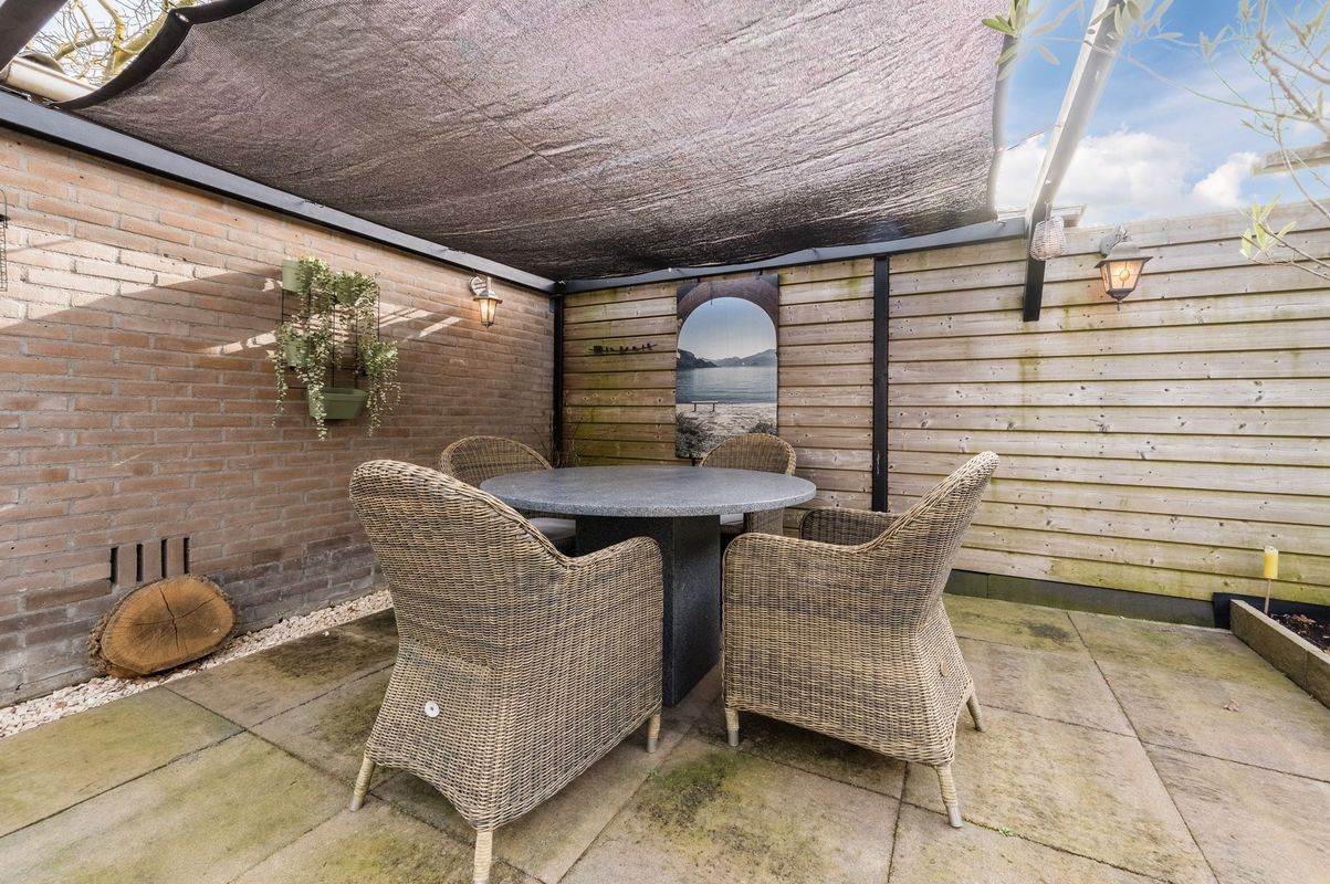 Aragorn 67 Photo Blur 39