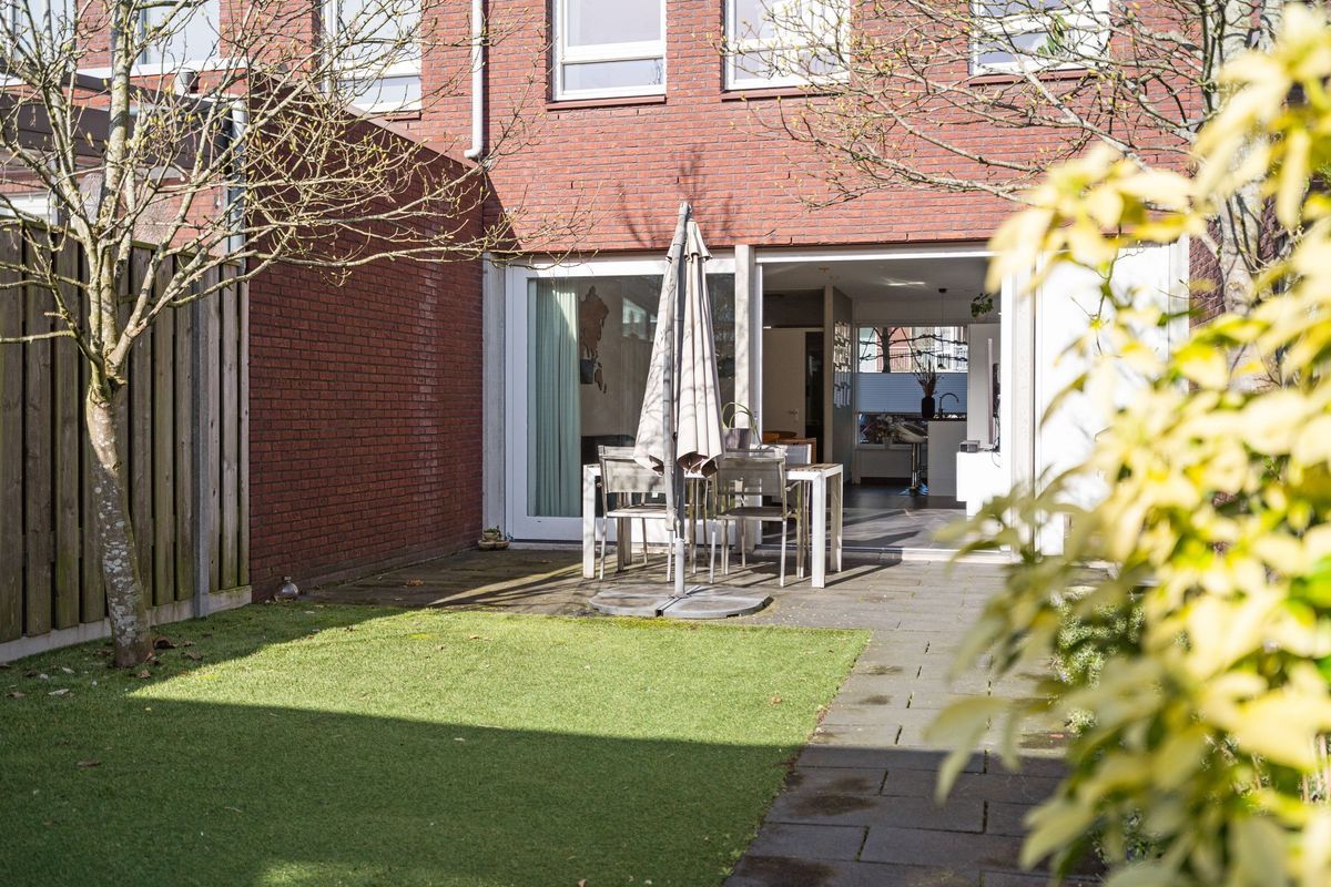 Groenlingstraat 10 Photo Blur 38