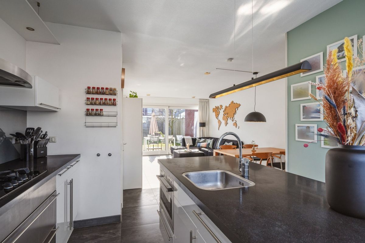 Groenlingstraat 10 Photo Blur 15