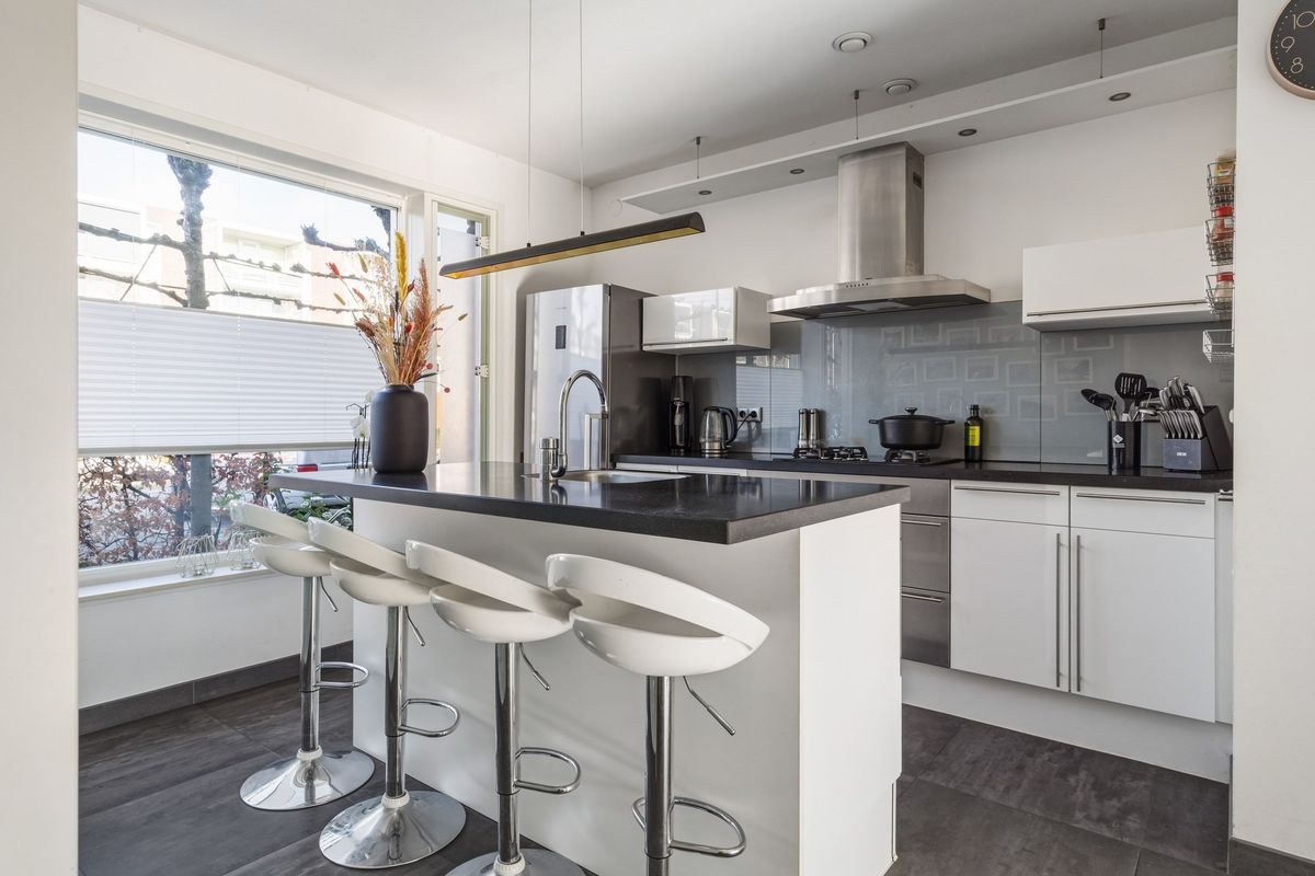 Groenlingstraat 10 Photo Blur 2