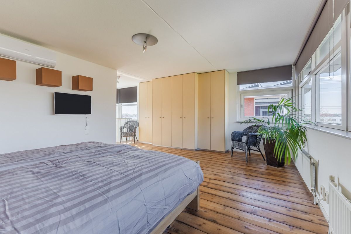 Gandalf 41 Photo Blur 33