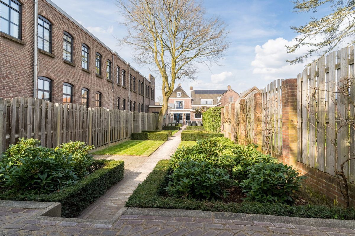 Oranjestraat 39 Photo Blur 32